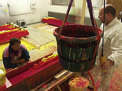 Tauchen, Fluten: 14 verschiedene Farbtöne, insgesamt über 1000 Liter Farbe!